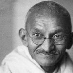 Махатма Ганди: упорство в истине и «ненасилие»